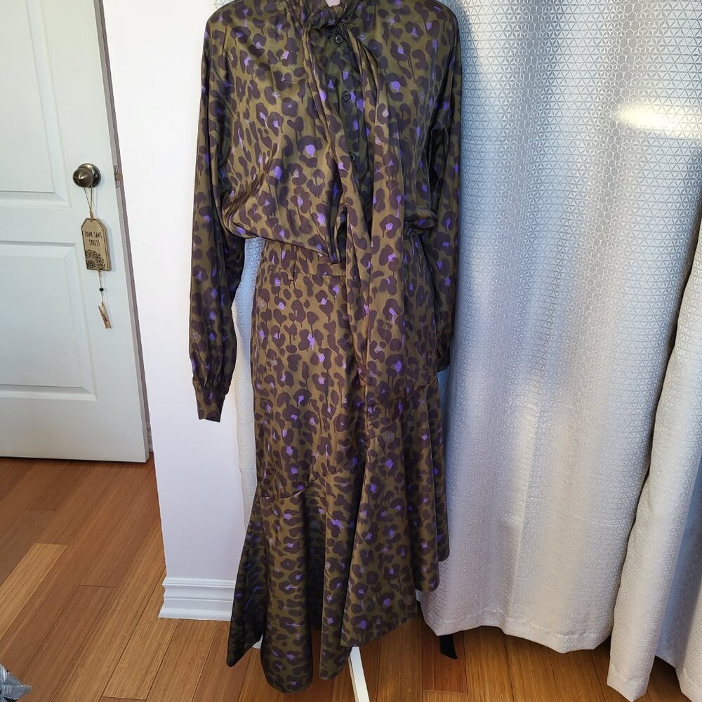 !!!SOLD!!! Boutique Moschino Mid-Length Leopard-print Tied-neck Dress - Picture 3 of 5